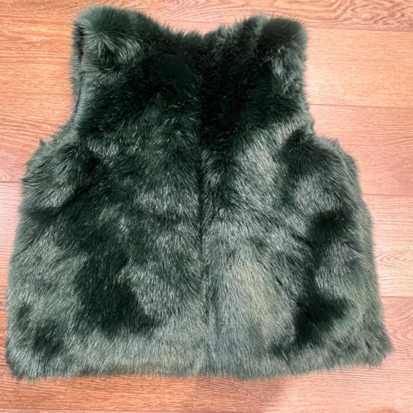 TopShop Faux Fur Dark Emerald Green Gilete Vest Sz 10-Perfect for the holidays! - Picture 8 of 10